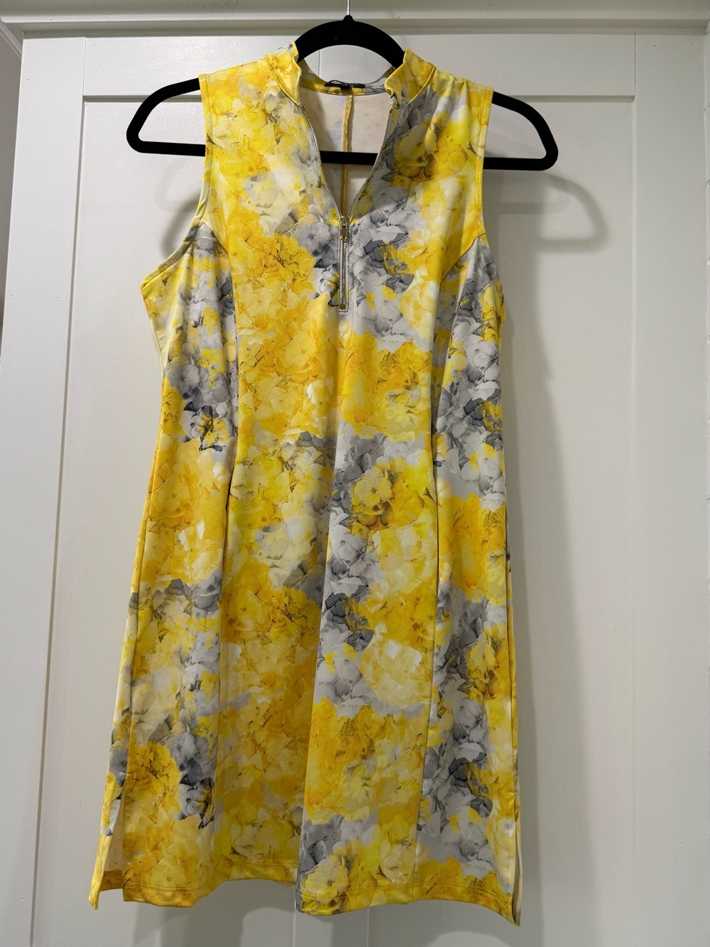 Amy Sport Sleeveless Yellow Floral Golf Dress